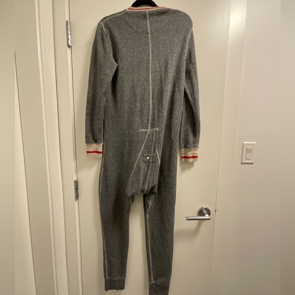 Roots Onesie - Picture 3 of 3